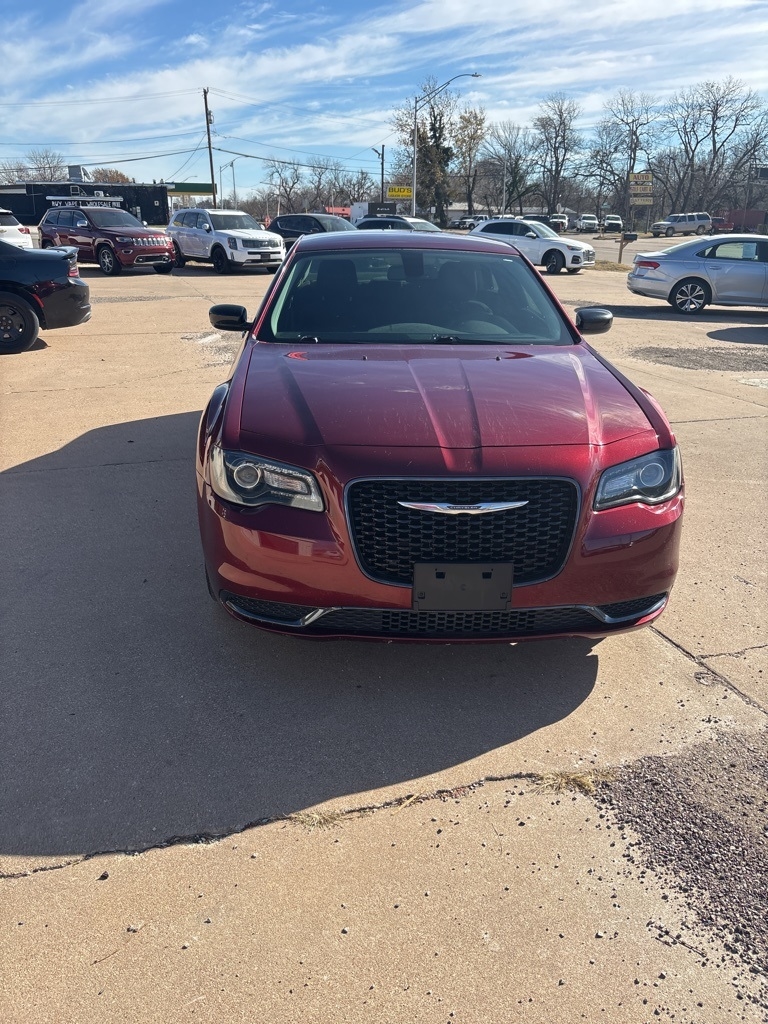 2019 Chrysler 300 Touring