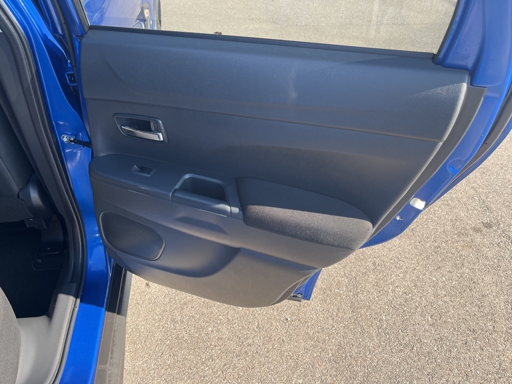 Mitsubishi Outlander Sport  2021