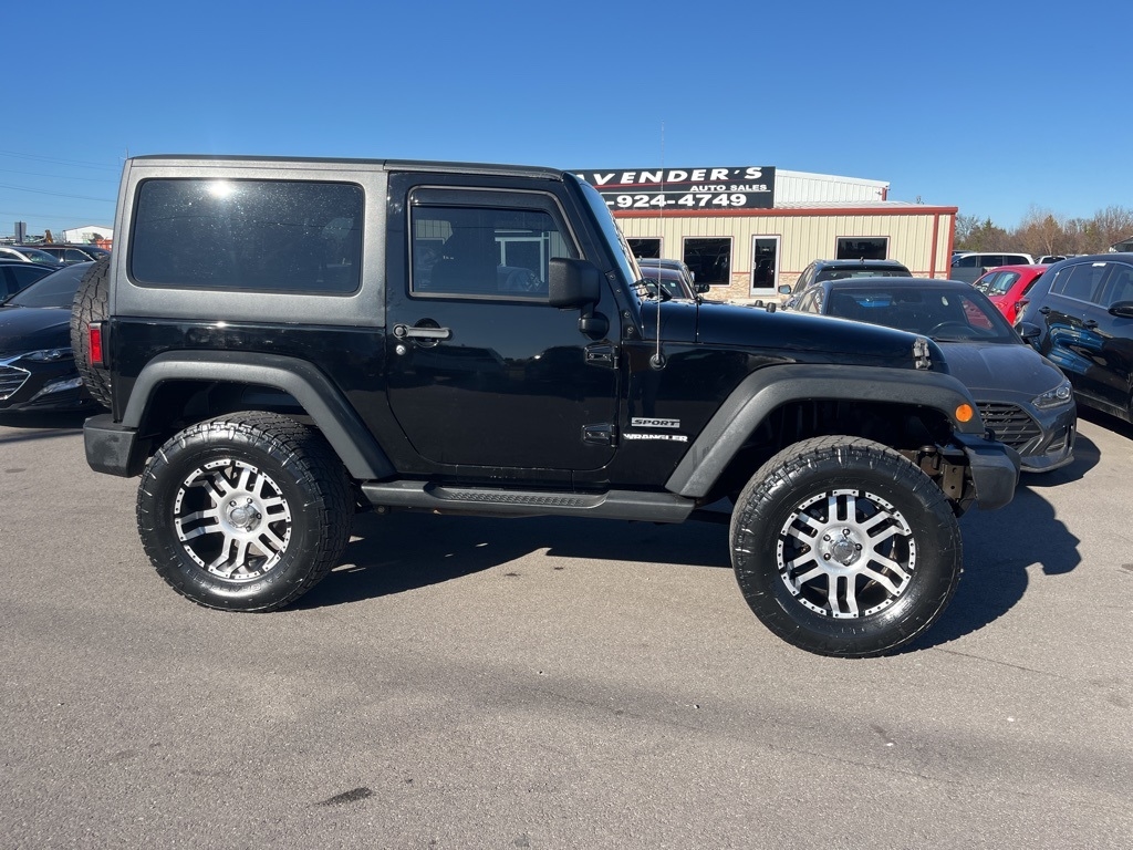 Jeep Wrangler  2011
