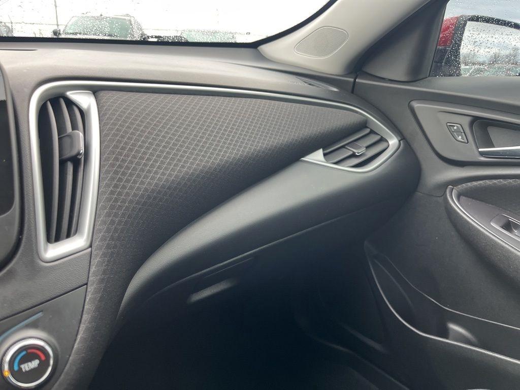 Chevrolet Malibu  2023