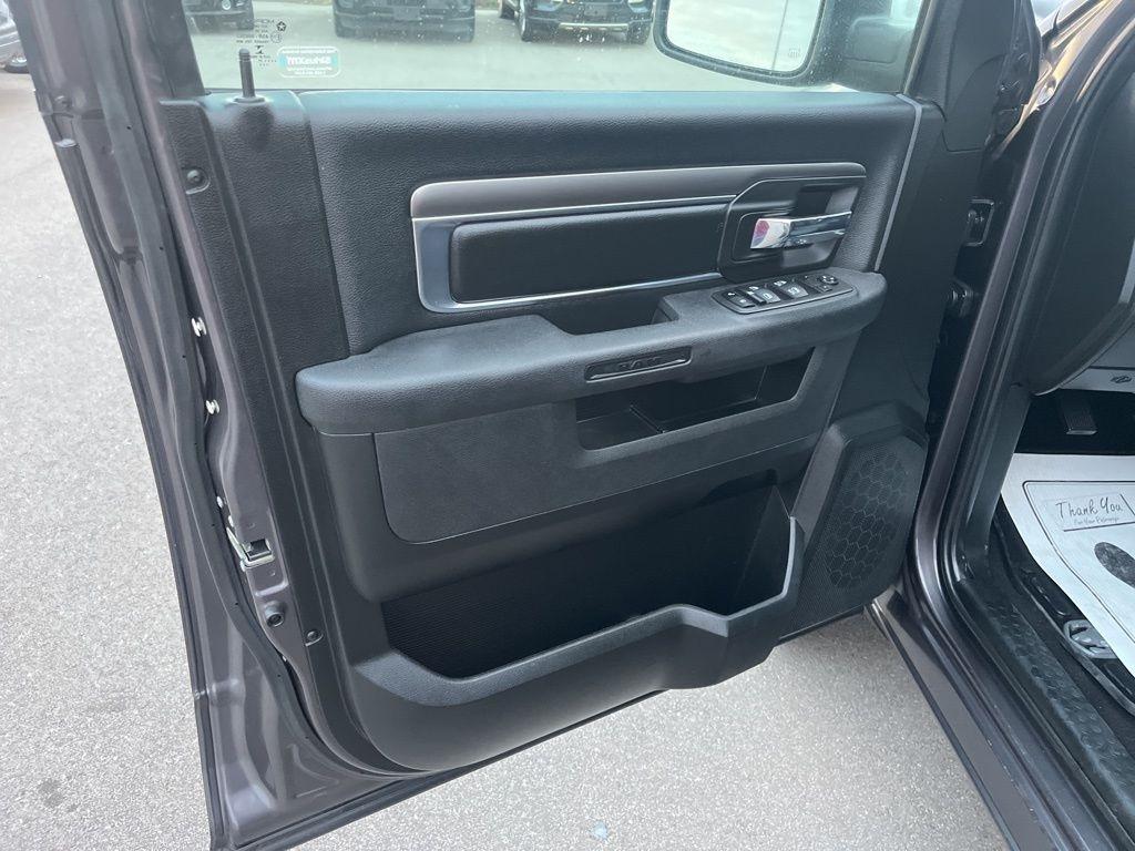 RAM 1500 Classic  2021