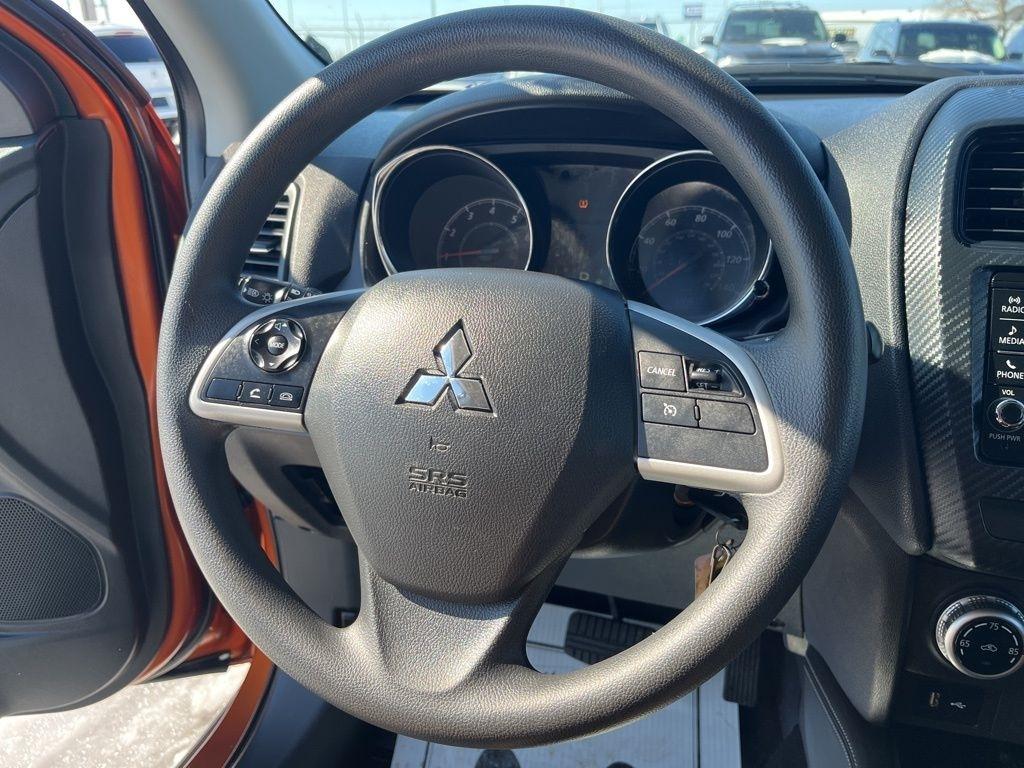 Mitsubishi Outlander Sport  2024