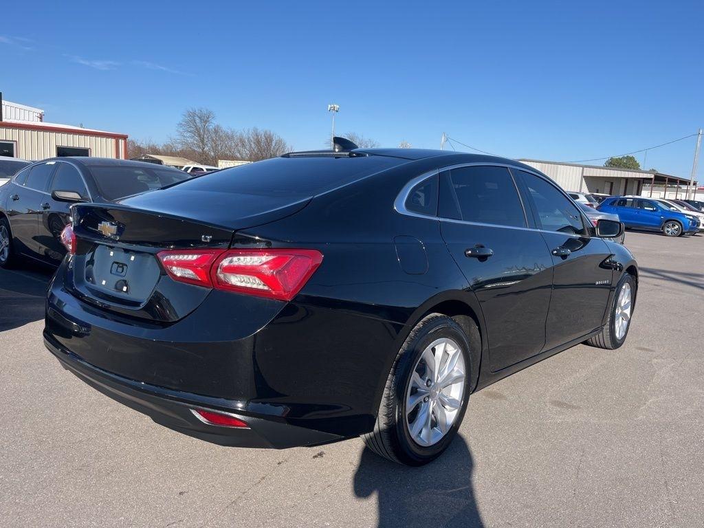 Chevrolet Malibu  2021