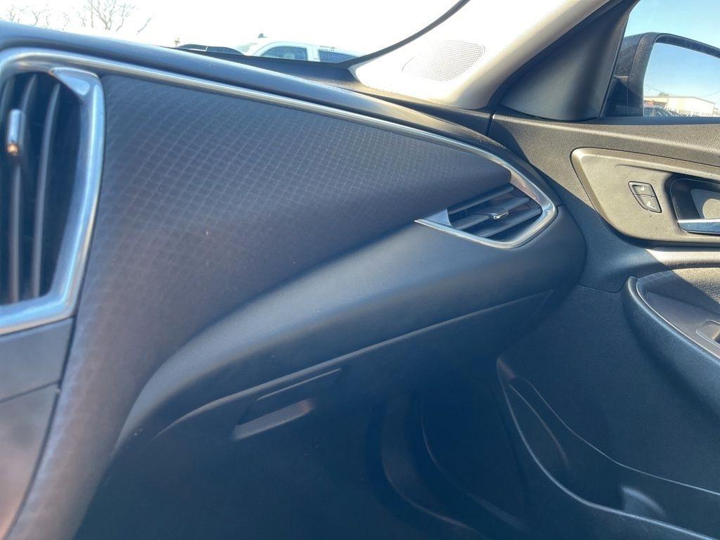 Chevrolet Malibu  2021