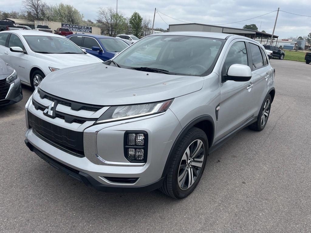 Mitsubishi Outlander Sport  2023