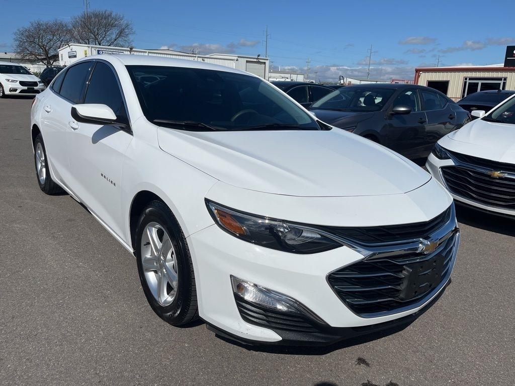 Chevrolet Malibu  2021