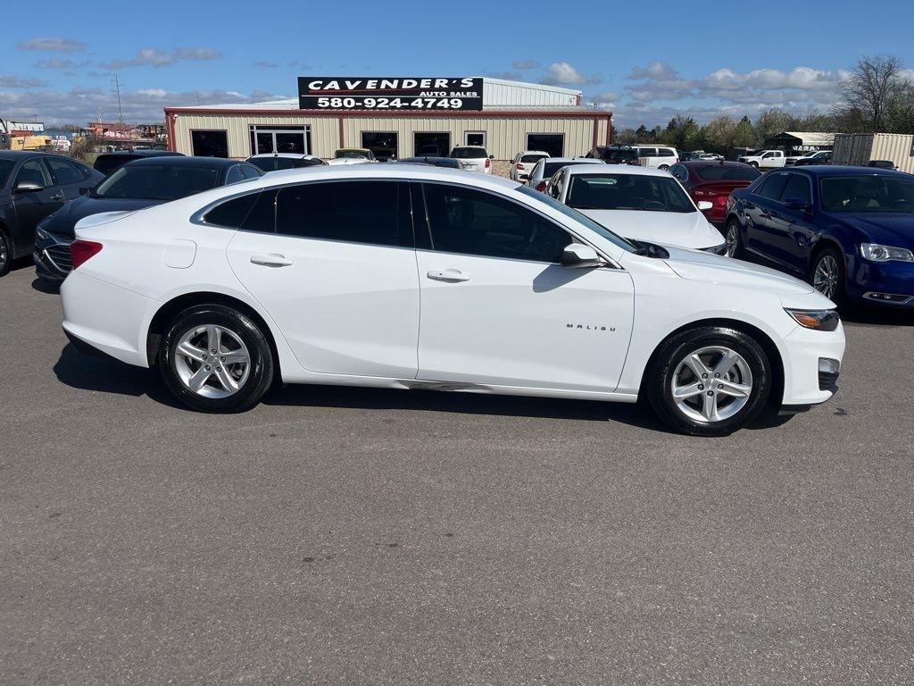 Chevrolet Malibu  2021