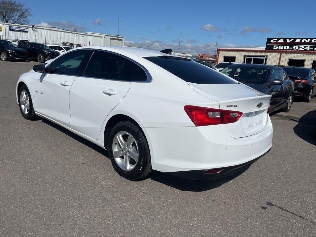 Chevrolet Malibu  2021