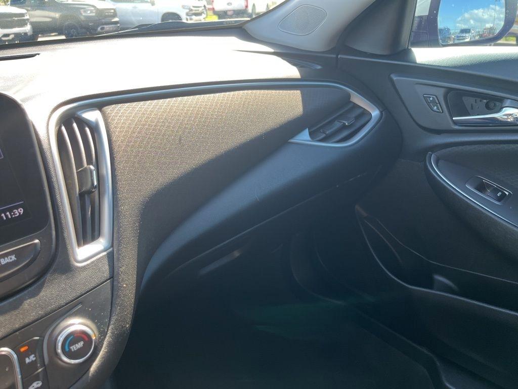 Chevrolet Malibu  2021