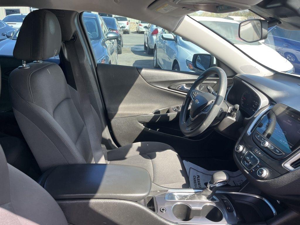 Chevrolet Malibu  2021