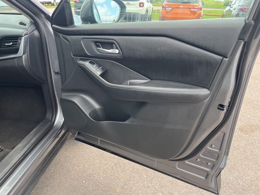 Nissan Rogue  2024