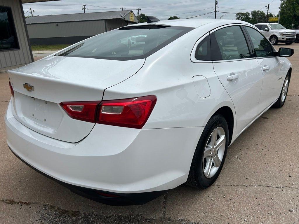 Chevrolet Malibu  2023