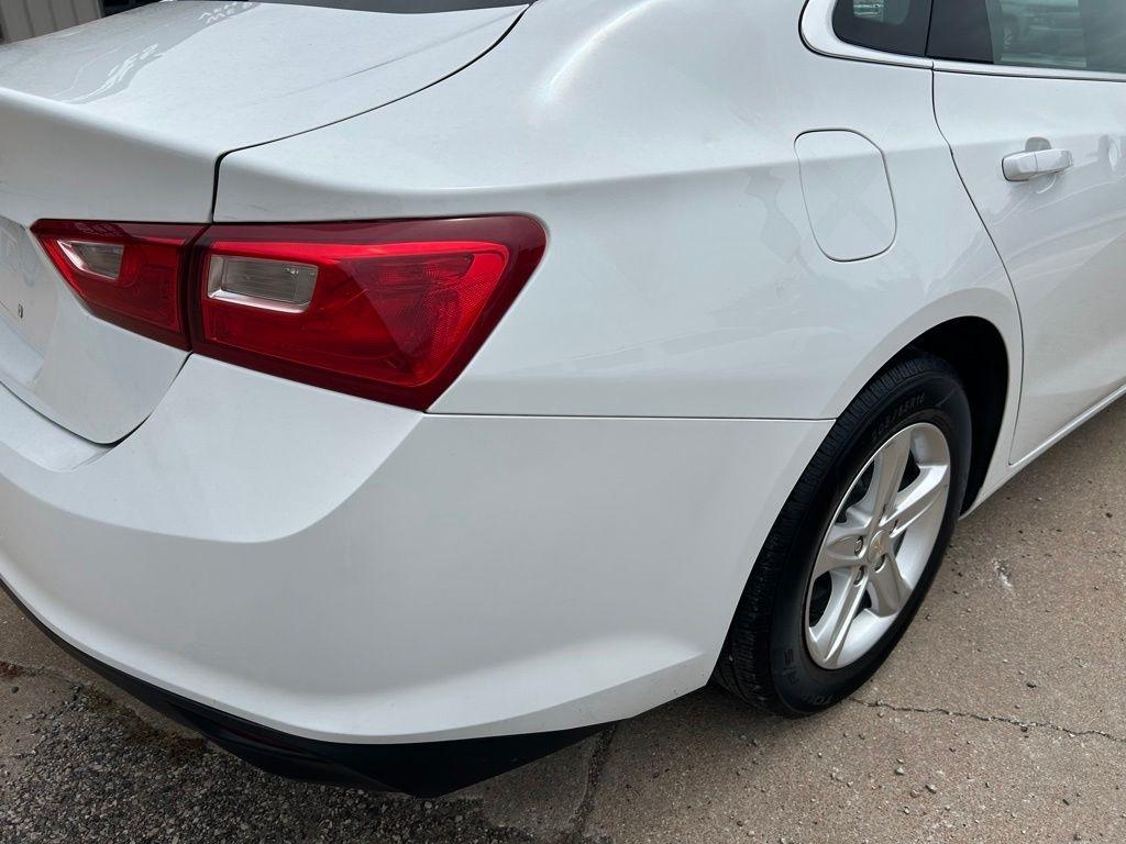 Chevrolet Malibu  2023