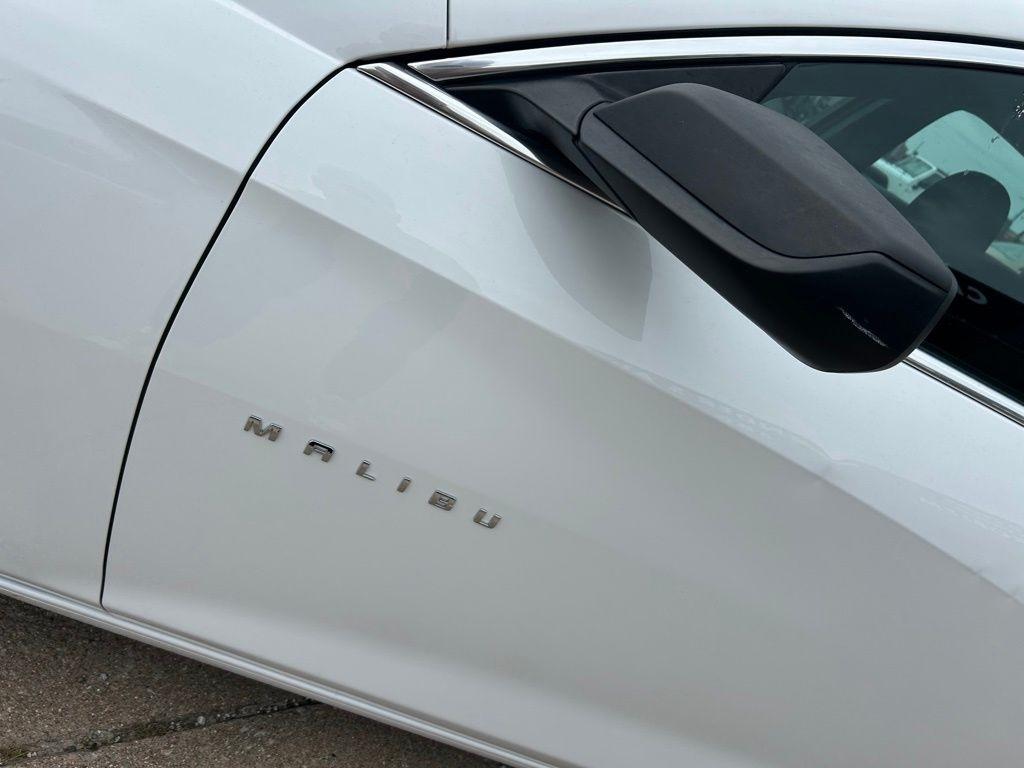 Chevrolet Malibu  2023
