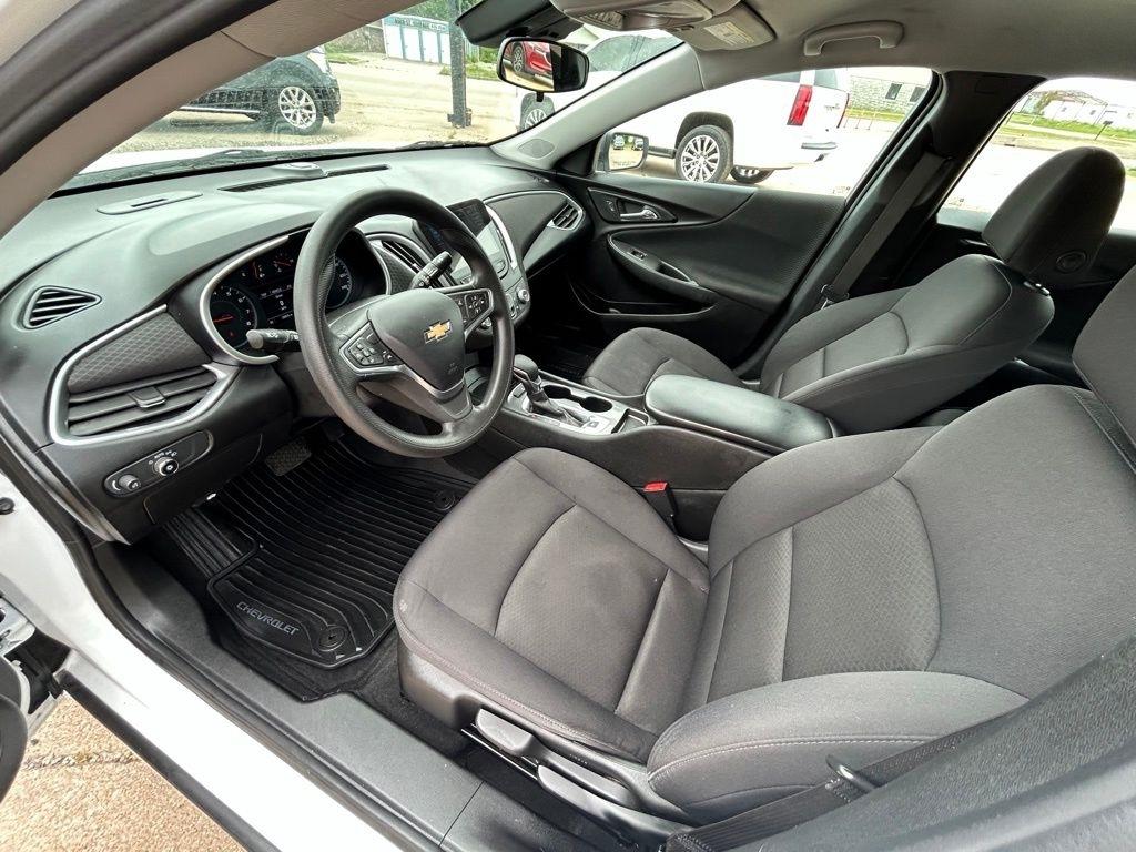 Chevrolet Malibu  2023