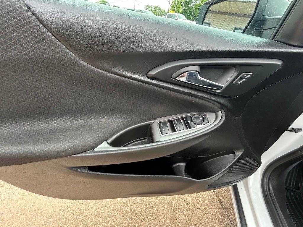 Chevrolet Malibu  2023