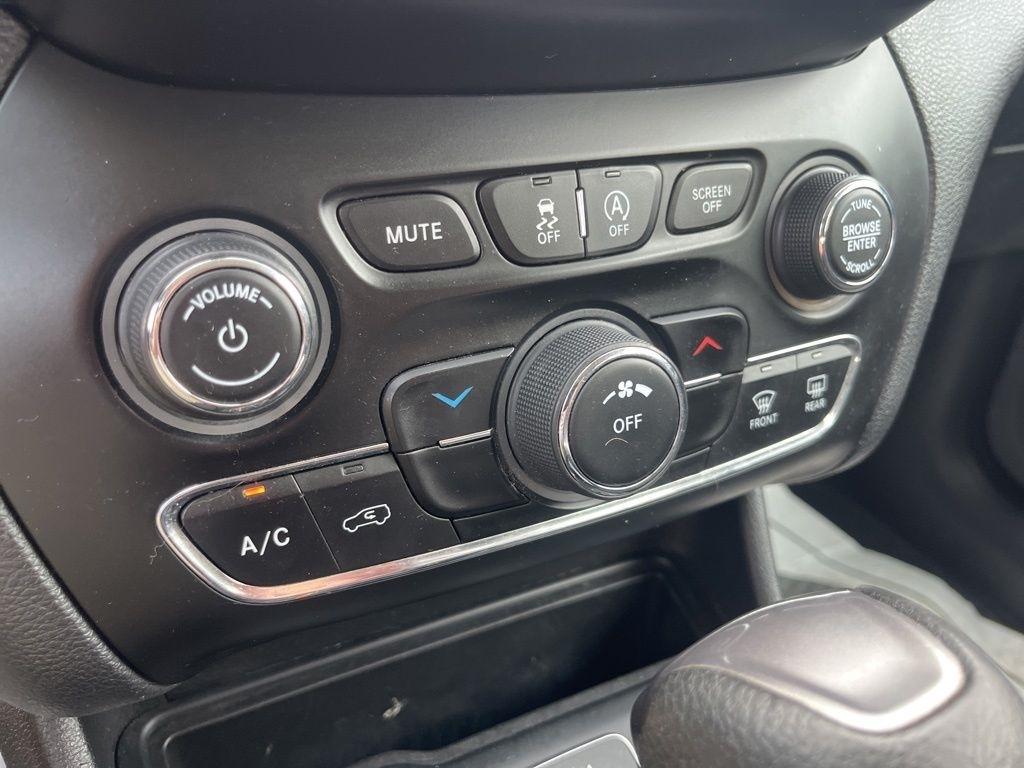 Jeep Cherokee  2020