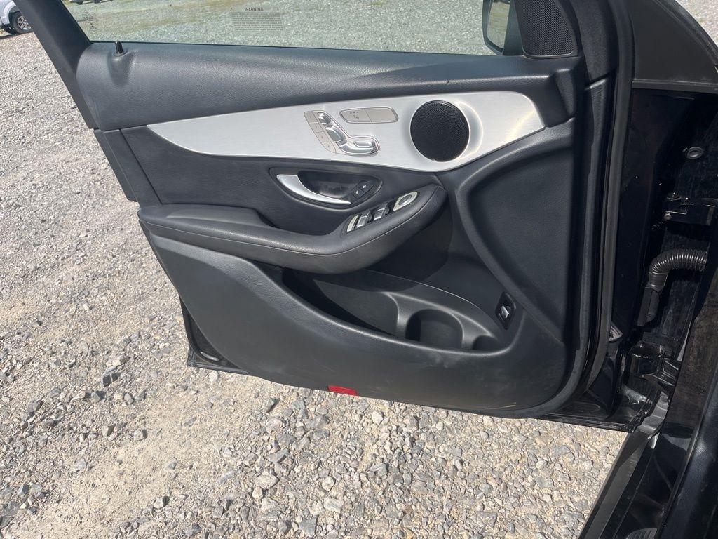 Mercedes-Benz GLC-Class  2020