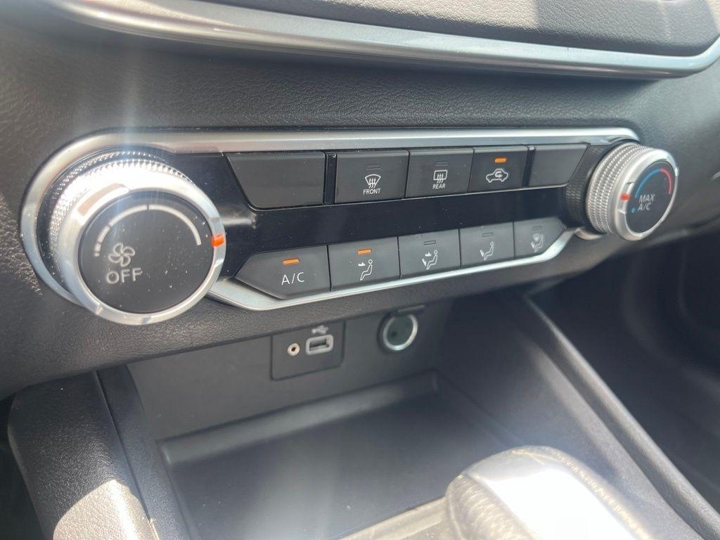 Nissan Altima  2024