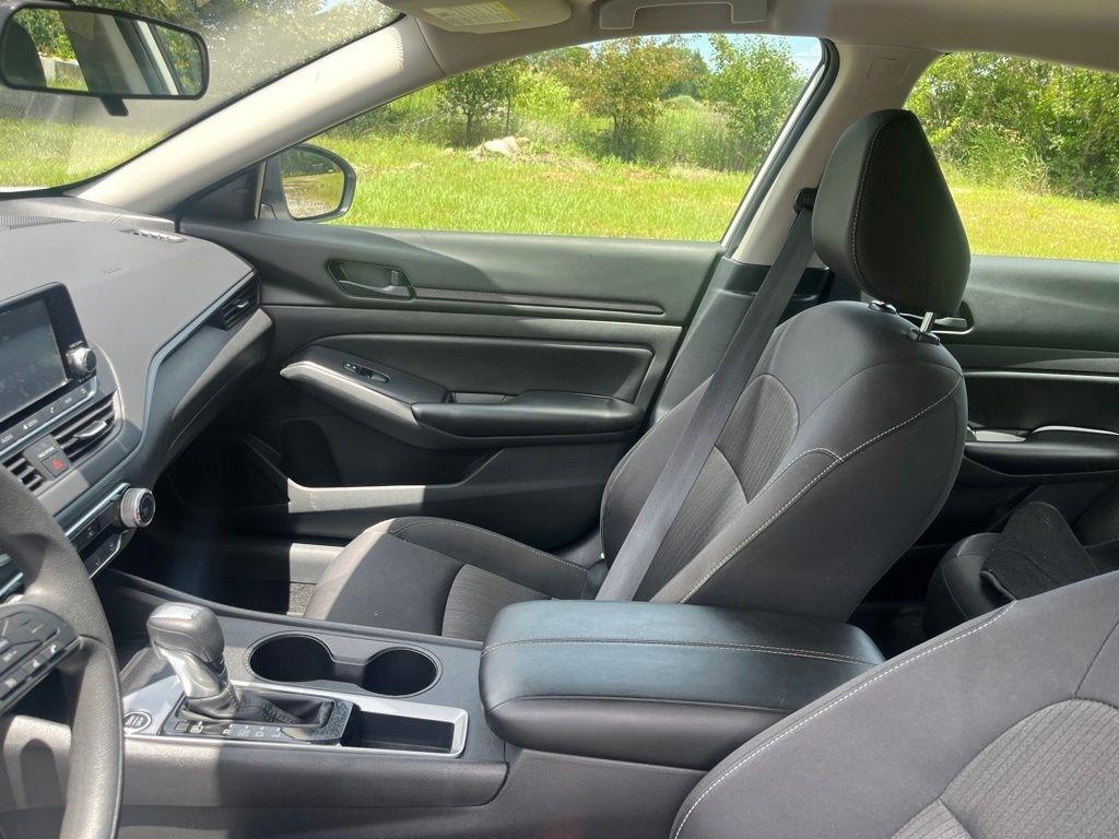 Nissan Altima  2024