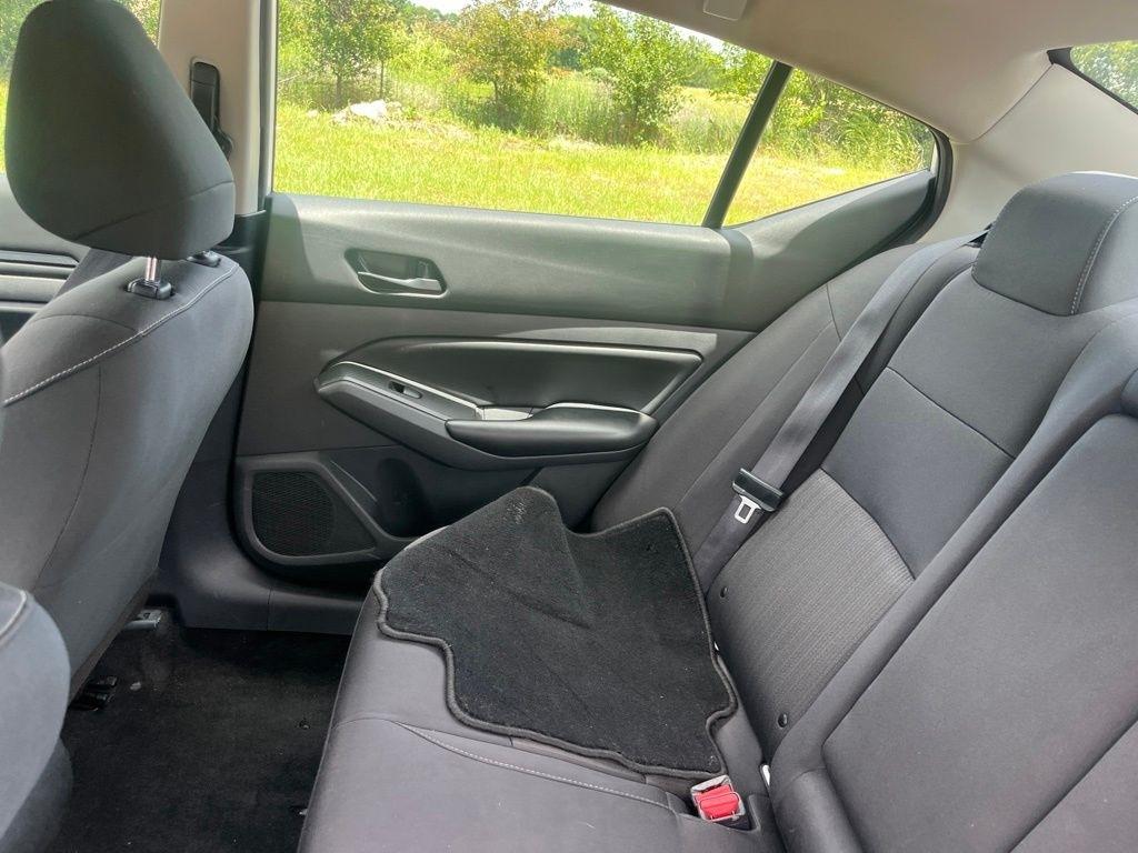 Nissan Altima  2024