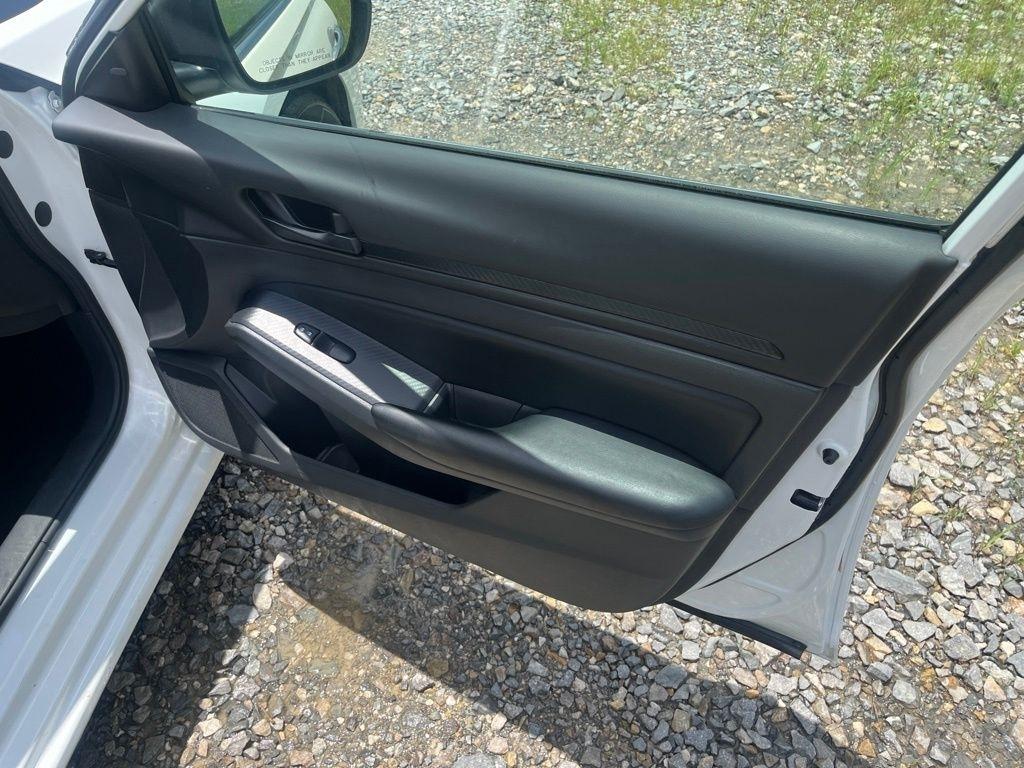 Nissan Altima  2024