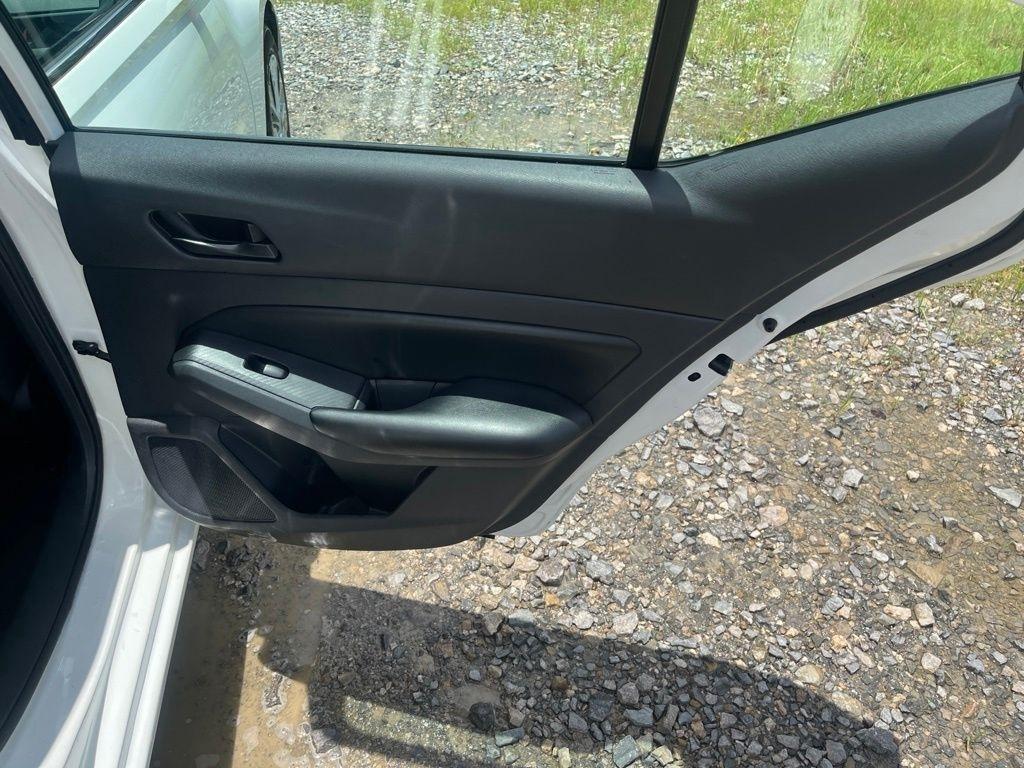 Nissan Altima  2024