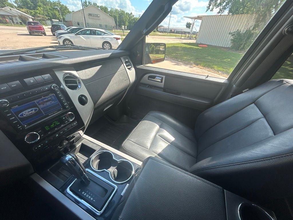 Ford Expedition  2014