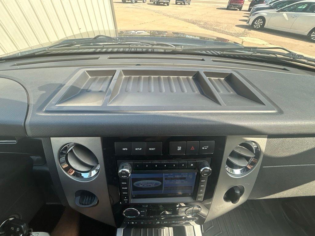 Ford Expedition  2014