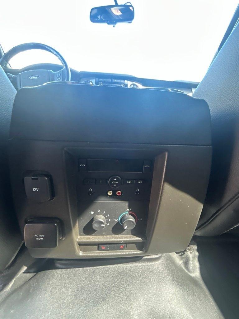 Ford Expedition  2014