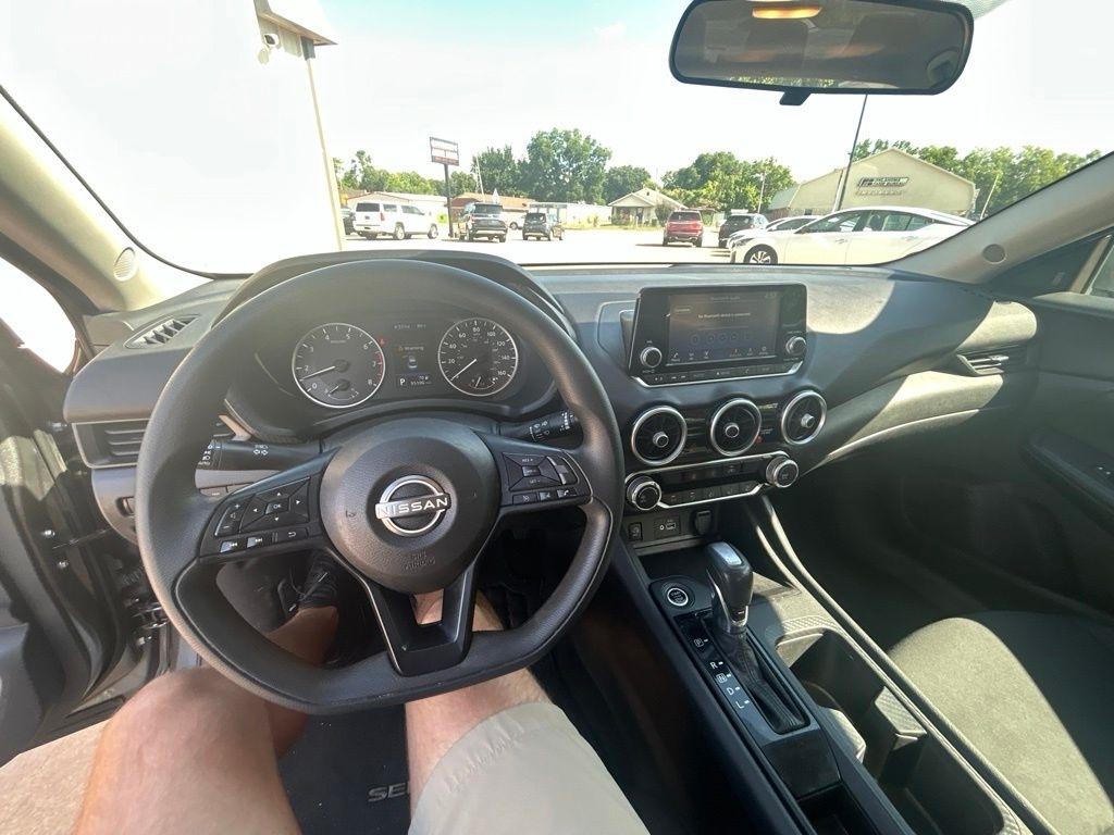 Nissan Sentra  2024