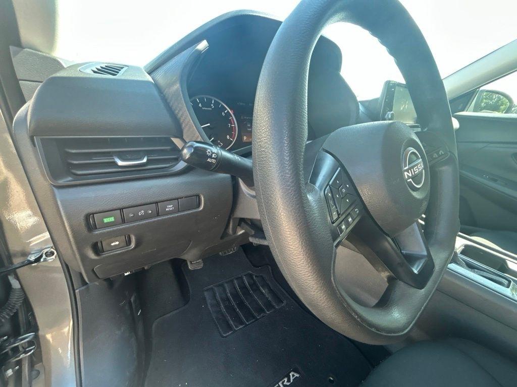Nissan Sentra  2024