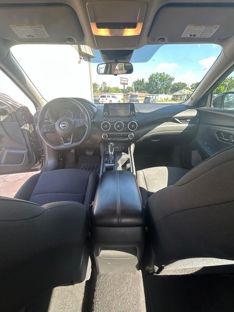 Nissan Sentra  2024