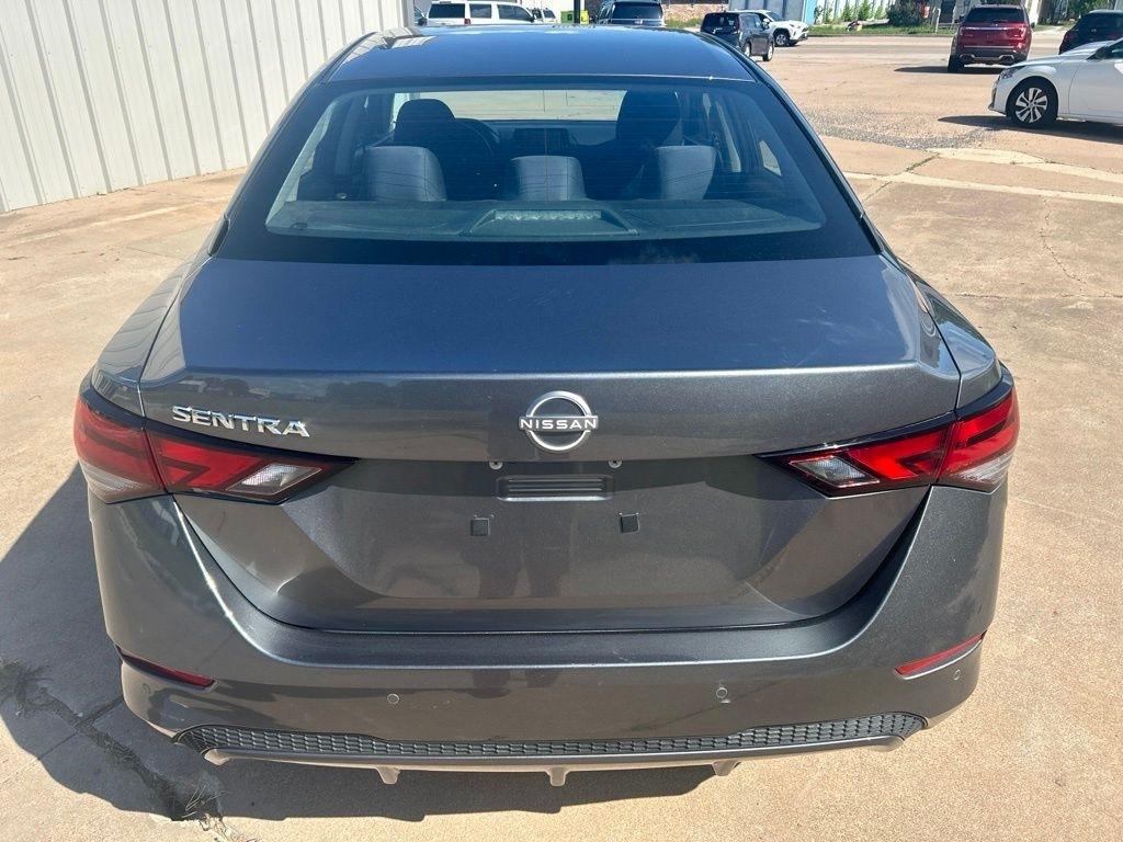 Nissan Sentra  2024