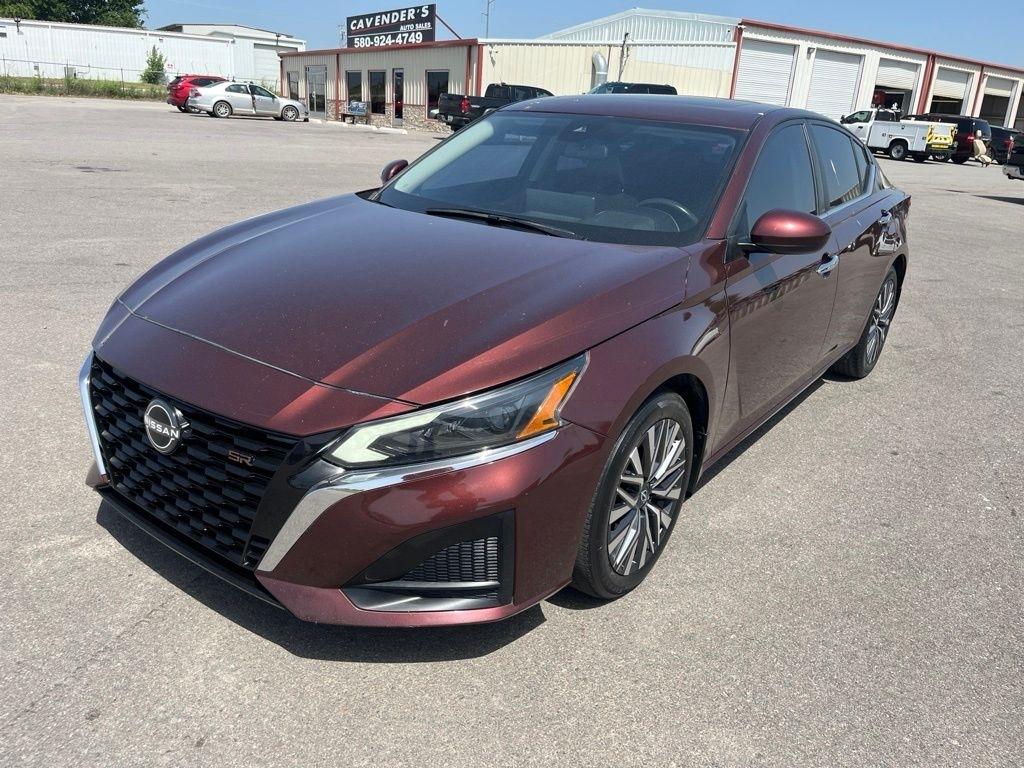 Nissan Altima  2023
