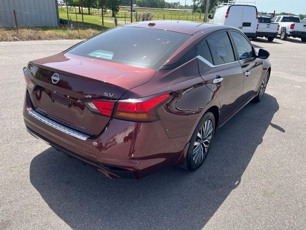Nissan Altima  2023