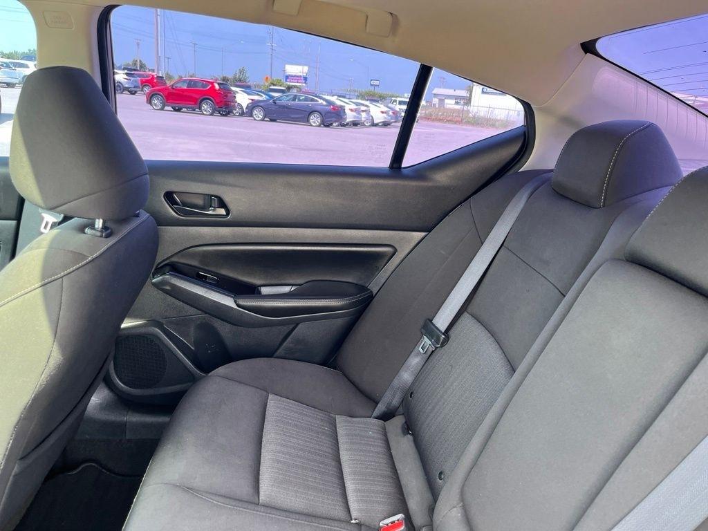 Nissan Altima  2023