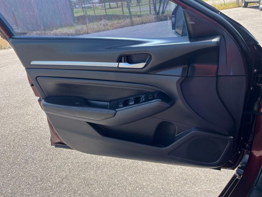 Nissan Altima  2023