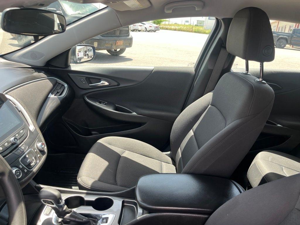 Chevrolet Malibu  2023