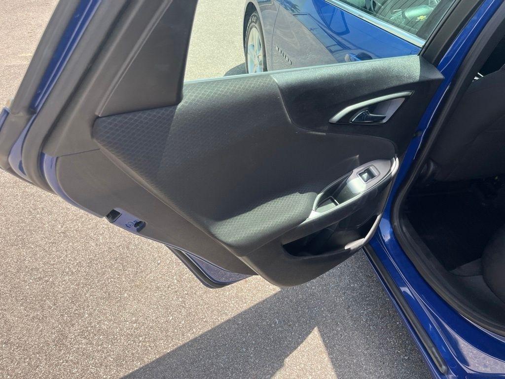 Chevrolet Malibu  2023