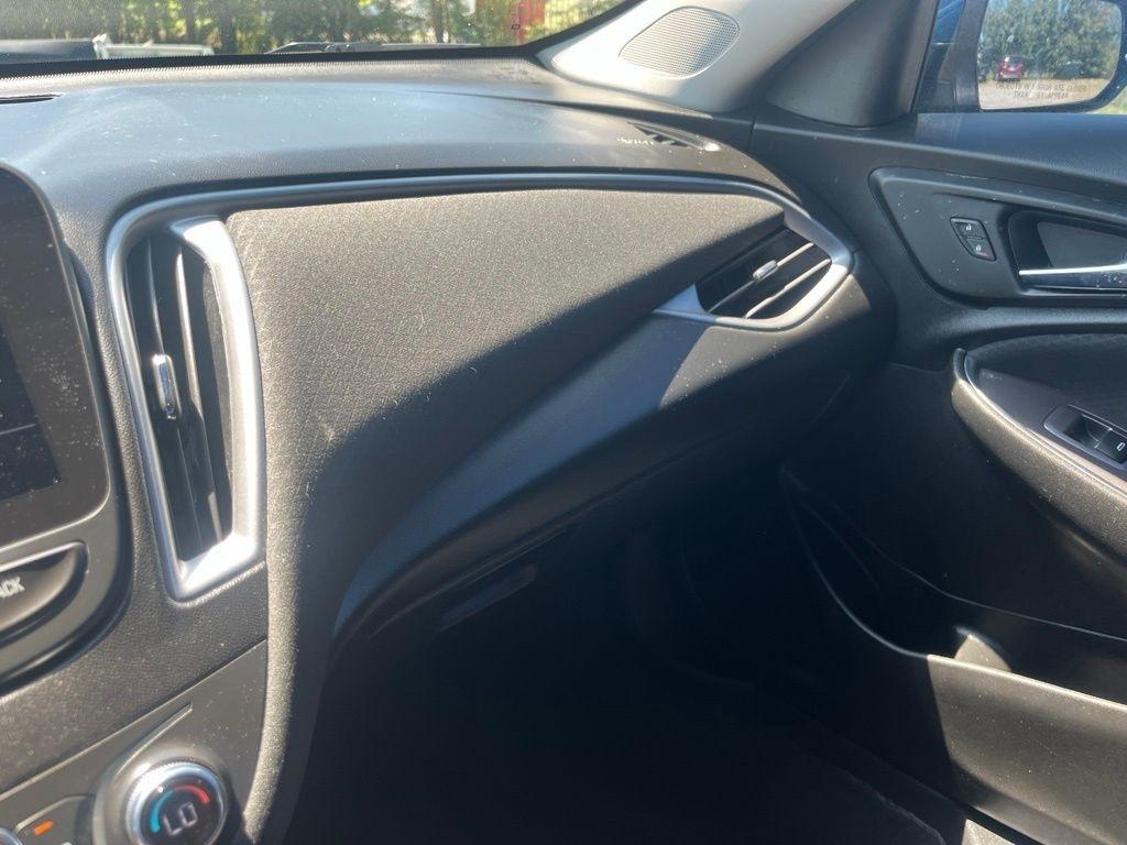Chevrolet Malibu  2022