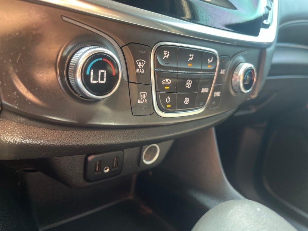 Chevrolet Traverse  2021