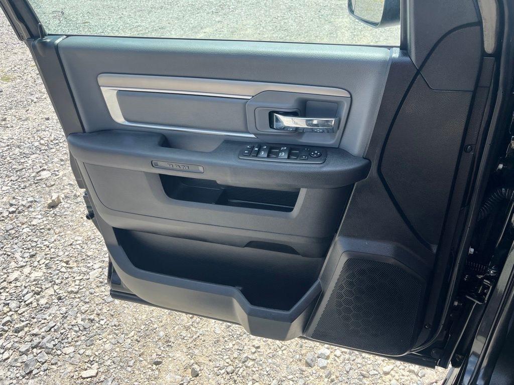 RAM 1500 Classic  2023