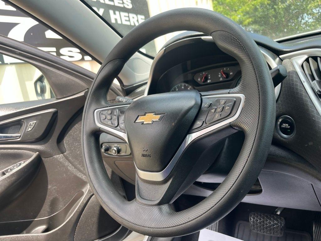 Chevrolet Malibu  2023