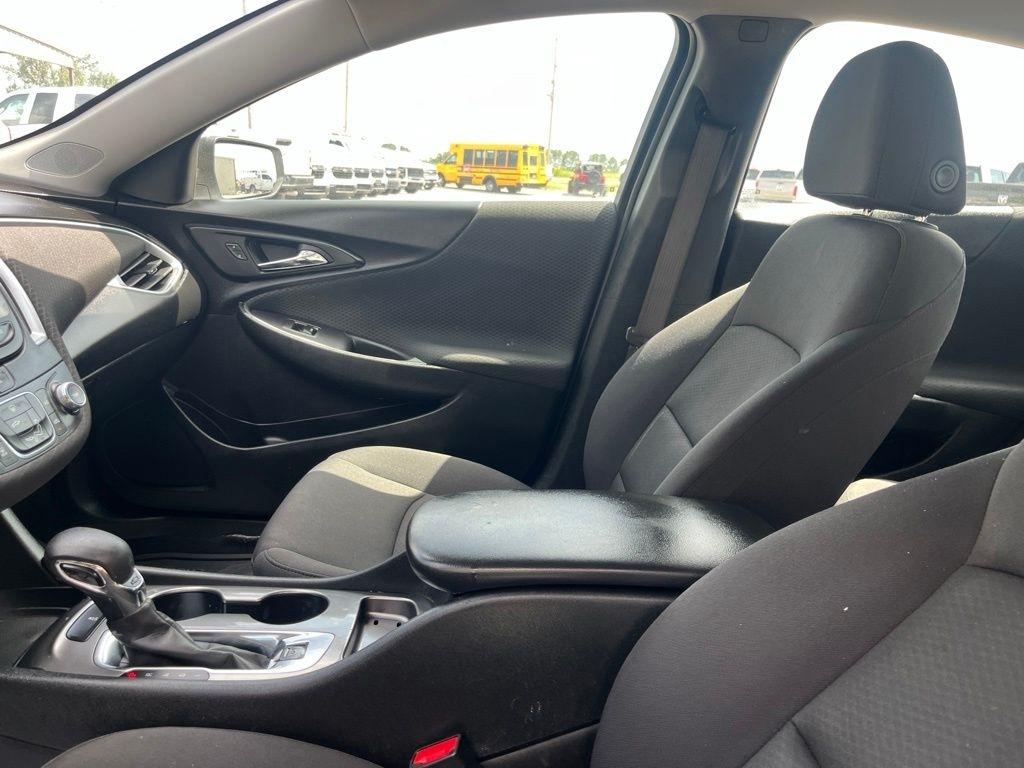 Chevrolet Malibu  2023