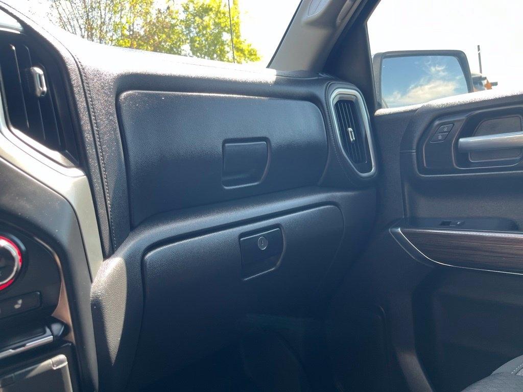 Chevrolet Silverado 1500  2021