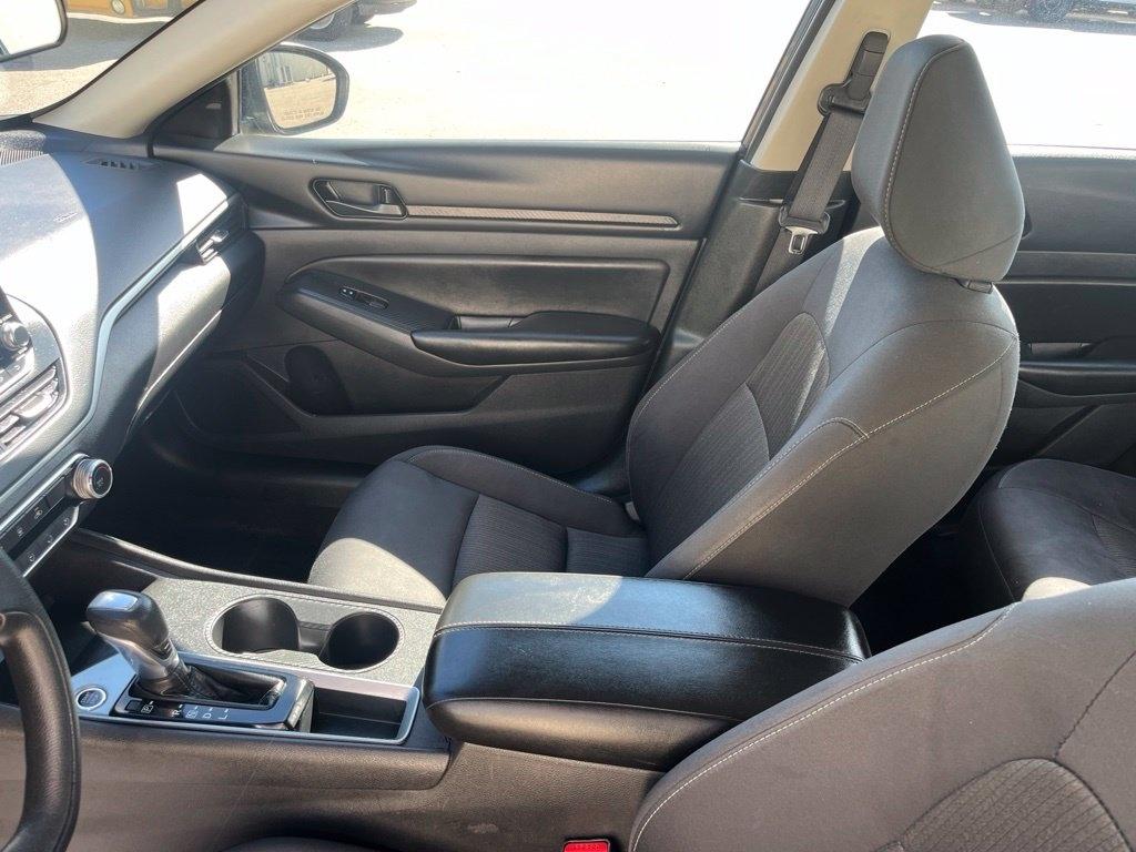 Nissan Altima  2024