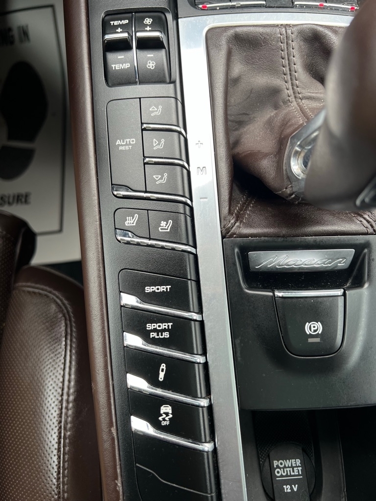 Porsche Macan Turbo 2017