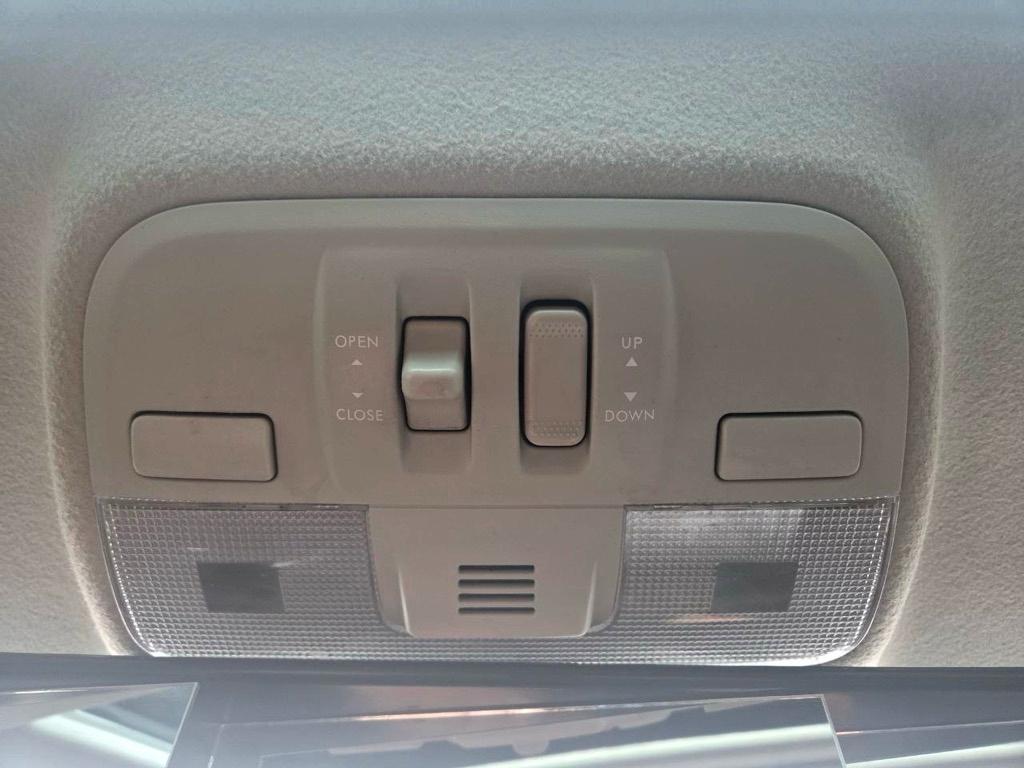 Subaru Impreza WRX 5-Door 2012