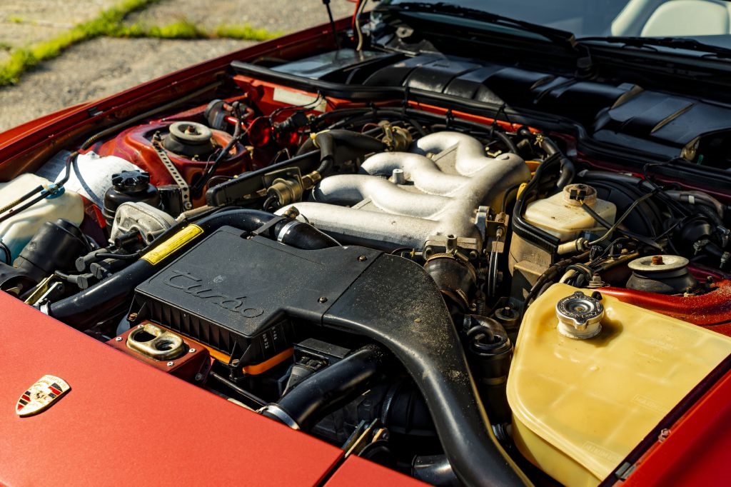 Porsche 944 Turbo 1986